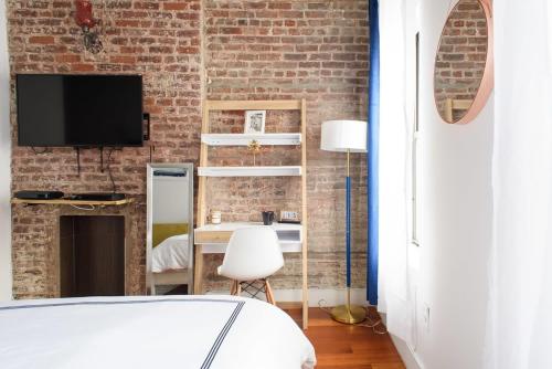 24-18 New Gramercy Studio W D in Unit Fully Reno in New York, USA