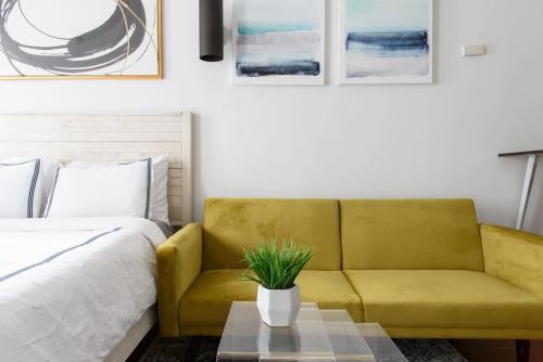 24-18 New Gramercy Studio W D in Unit Fully Reno in New York, USA