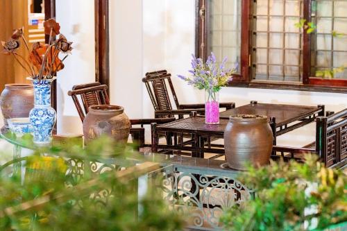 Nana Villa Hue near Cat Tuong Quan Zen House
