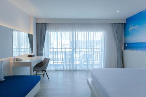 room detail thumbnail 0