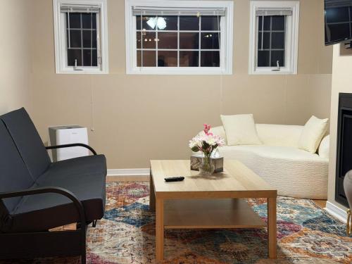Cozy Private Basement Apartment in Fort Erie