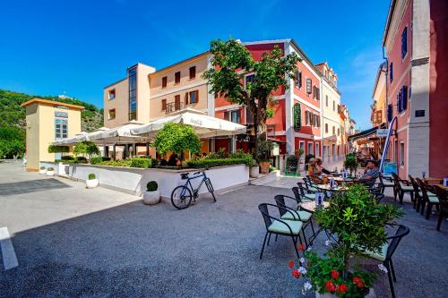 Hotel Skradinski Buk - image 6