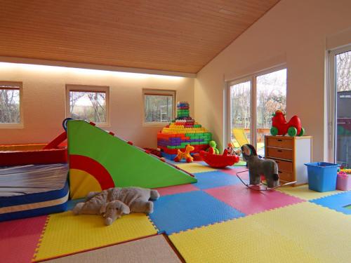 Atpūtas iespējas, Holiday resort in the Müritz National Park, Mirow (Holiday resort in the Muritz National Park, Mirow) in Roggentin (Mecklenburgische Seenplatte)
