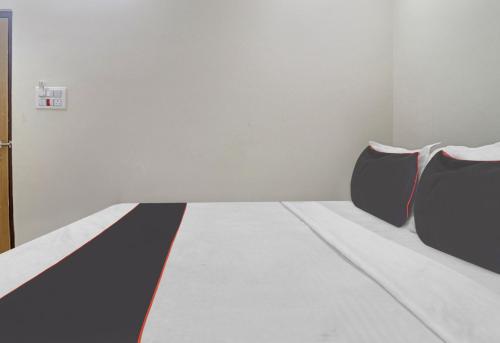 Collection O SV Grand Patancheru