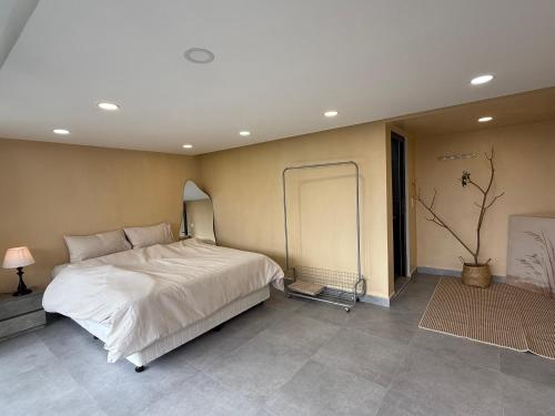 Phòng Đôi – ẤM CÚNG