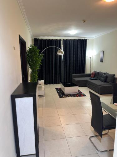 Fantastic 1 bed apt at Marina Water Front Dubai