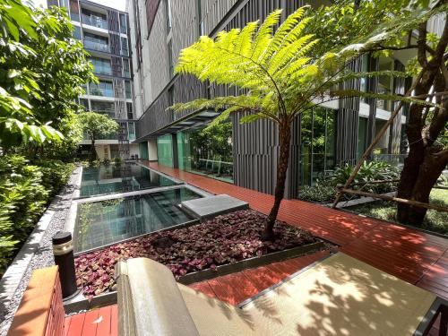 Cozy Spacious 1BR 3pax GardenView, 700m BTS ThongLo, Samitivej, SKV49, Fast wifi, Bangkok (photo 7)
