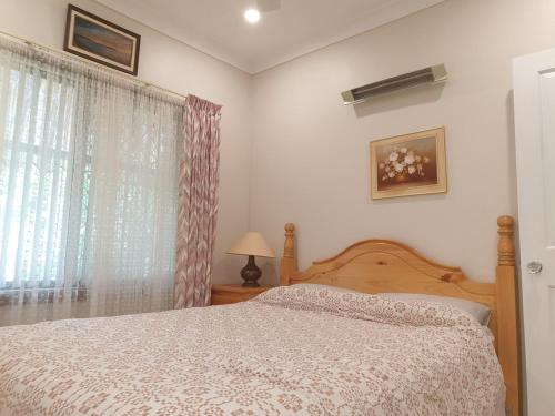 Home in Talbingo Peace Cottage 4 bedrooms - 7 beds in Talbingo