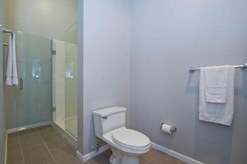 79160754 Sonder — Division Suite
