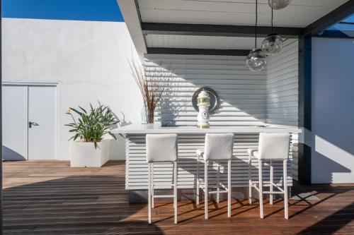 Elektra Roof Top Suite - image 4