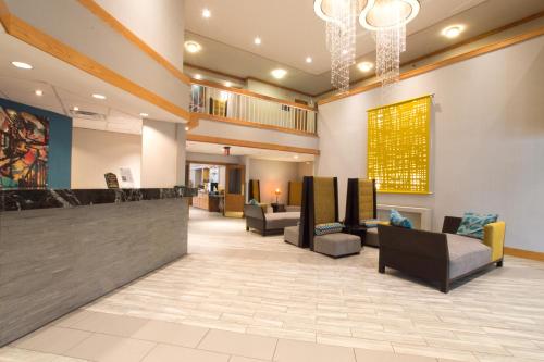 Greenstay Hotel & Suites Central