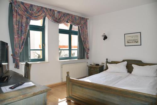 1 queen bed
