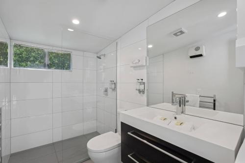 Peaks & Cranbury 16B - Central Apartment Walk to Town - image 2
