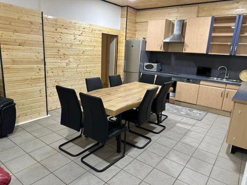 Instalaciones, Unterkunft für Monteure, ruhige Lage nahe dem Zentrum (Unterkunft fur Monteure, ruhige Lage nahe dem Zentrum) in Lampertheim