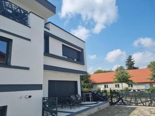 Georgiana Apartments 2 – khách sạn tại Calea Aradului