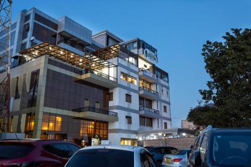 Vista exterior, Nokras SilverOak Hotel, Embu in Embu