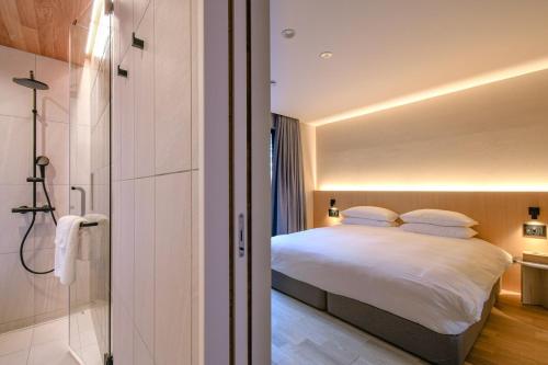 Yūgen - The ultimate in secluded luxury 4 bedrooms