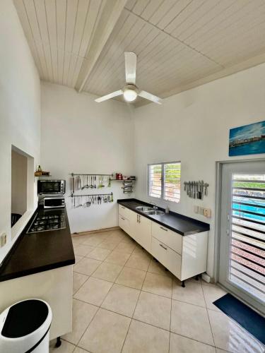 Nos Yemaya, 2BR, Pool, walking distance from Playa Lagun in Lagun