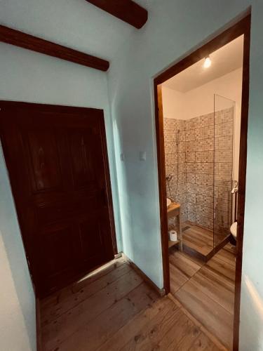 Dobál vendégház (Dobal vendeghaz) in Lunca De Sus