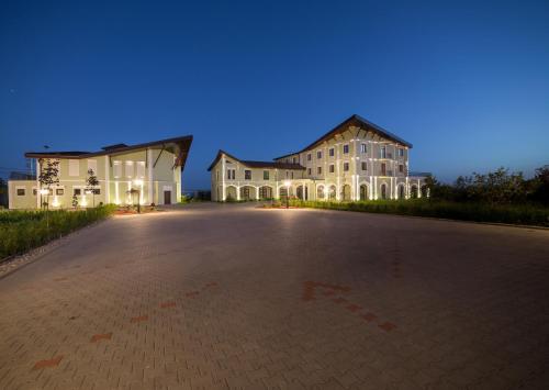 79172505 Magus Hotel
