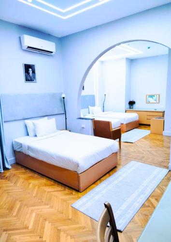 room detail thumbnail 1