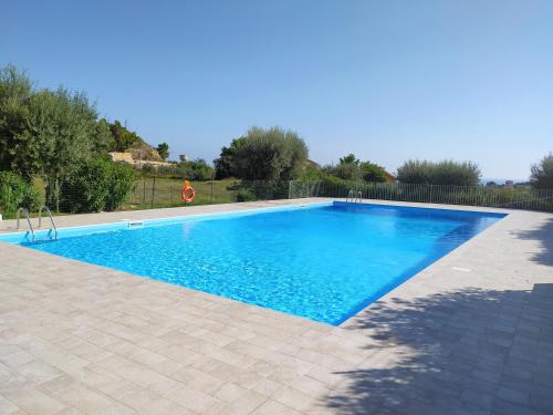 La Casa degli Artisti 2 - Pergole