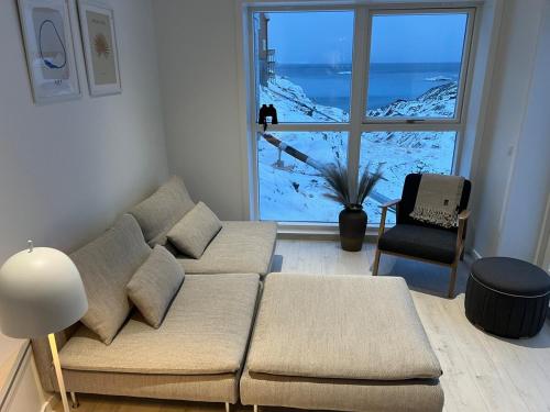 บริการและสิ่งอำนวยความสะดวก, Private apartment with panoramic ocean views in ลูลิสซัท