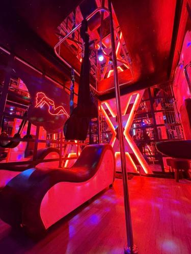 Suite acogedora con Red Room y Jacuzzi