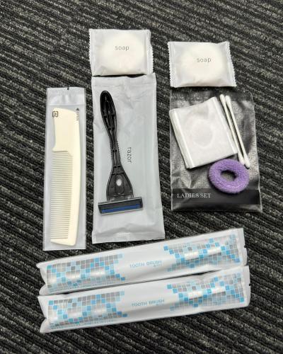 101 Dotonbori Riverside 5 min walk to Dotonbori Kuromon Market Shinsaibashi, Namba Business District Balcony with washing machine 1F free dryer, microwave