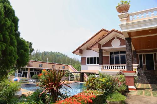 Ratchaburi Mountain Pool Villa Suan Phueng 5-Star Guesthouse restaurant