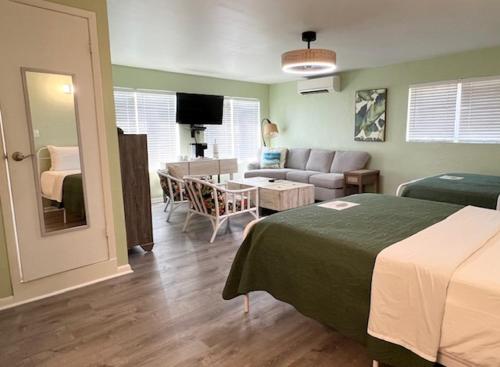 The Green Iguana Hotel in Charlotte Amalie