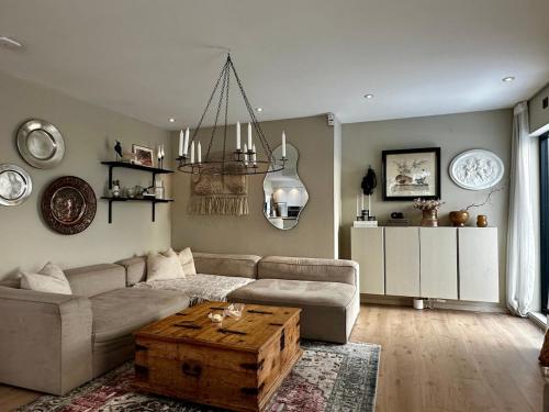 High standard - Pool - Jacuzzi - Close to the city center in Lillesand