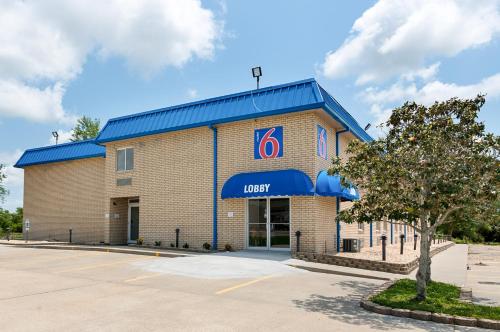 Motel 6-New Iberia, LA