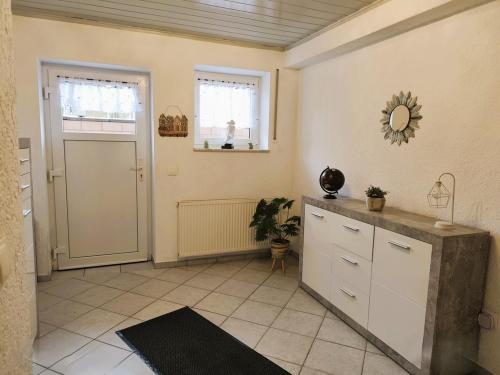 Apartment - Carport - WLAN - 3 Gaste - Selbst-Check-in in Neuental