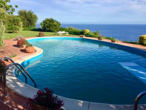 Peldbaseins, Villa Mare con Piscina in Crevari
