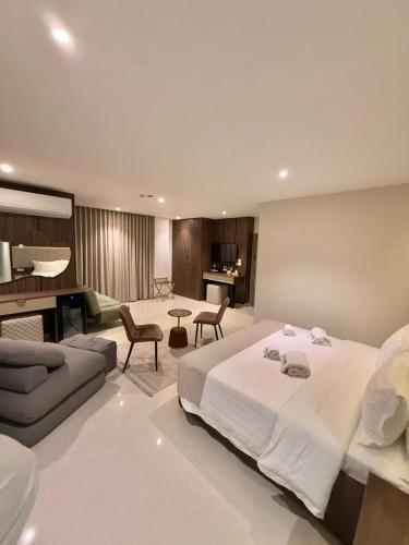 AL Hyatt Relax Hotel in อควาบา