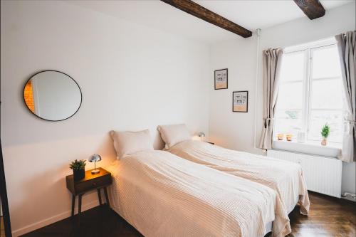 Luxury apartment with a view of the castle lake - 3 rooms in Hillerød