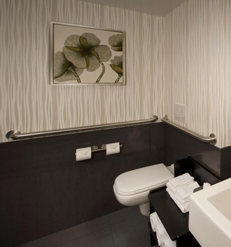 Larger King Room with Sofa Bed