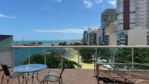 2 bedrooms, 5 beds