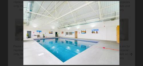 Home from Home at the Hendersons Caravan in คิลวินนิง