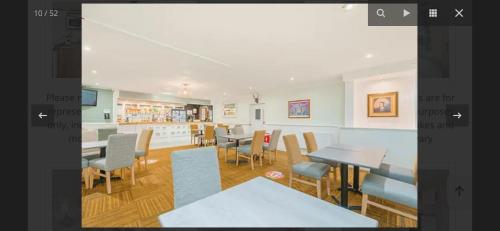 Home from Home at the Hendersons Caravan in คิลวินนิง