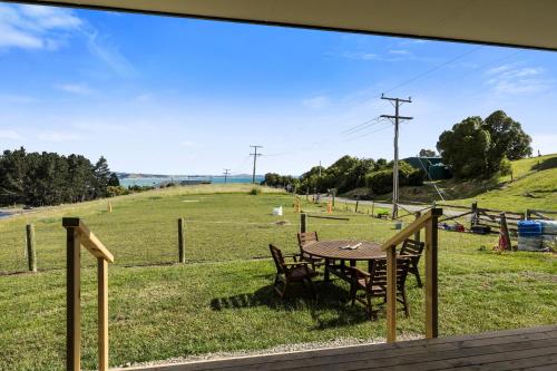 A szálláshely kívülről, Seabreeze Lookout - Moeraki Holiday Home in Moeraki