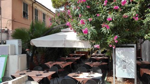Case Vacanze Borgo Marina IMPERIA 5