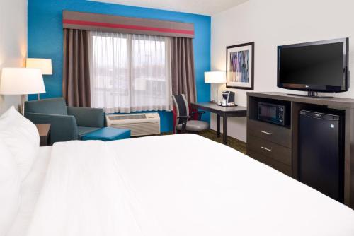 Holiday Inn Express Hotel & Suites Omaha West