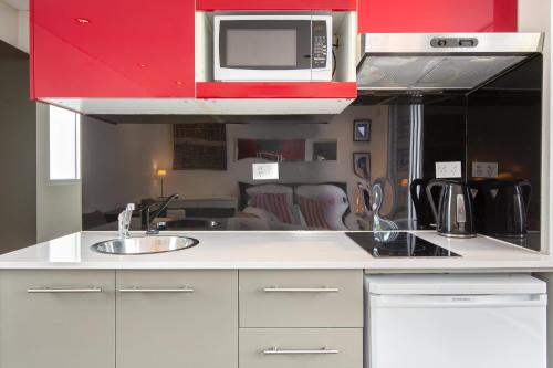Camperdown Parkside Studio - image 7