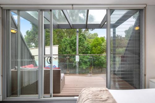 Camperdown Parkside Studio - image 6