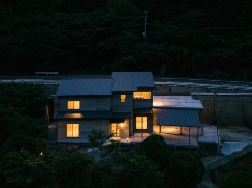 SEN.RETREAT TAKIJIRI