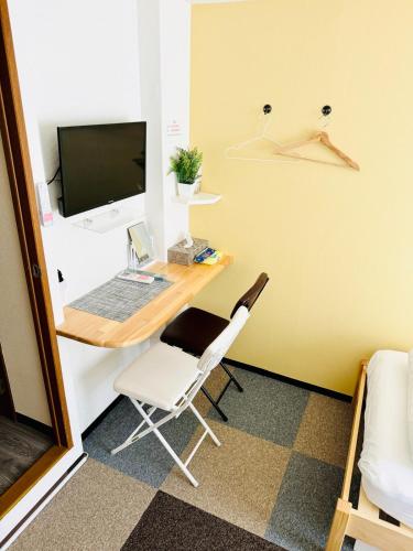 401 Dotonbori River5 min walk to Dotonbori Kuromon Market Shinsaibashi, Namba business district washing machine on balcony 1F free dryer microwave