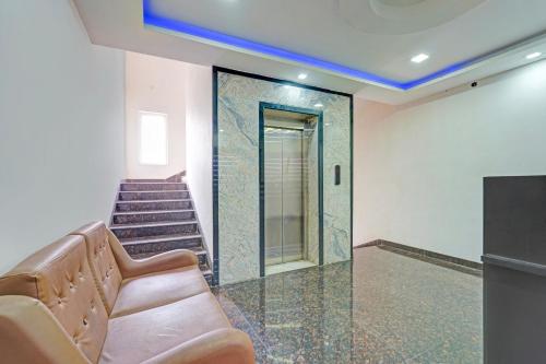 Lobby, Super Townhouse Vanagaram Apollo Hospital Chennai Formerly V Hotels & Restaurant in Poonamallee