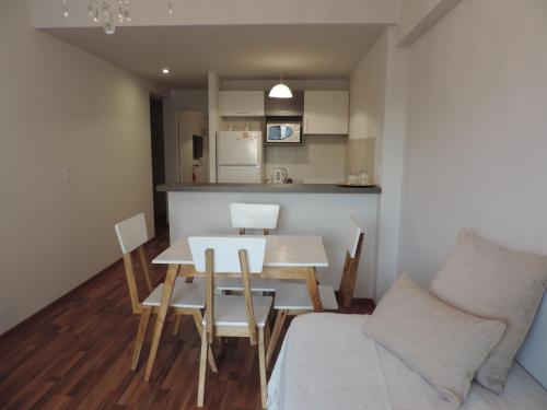 Kitchen, Metropolitan Lacroze in Colegiales